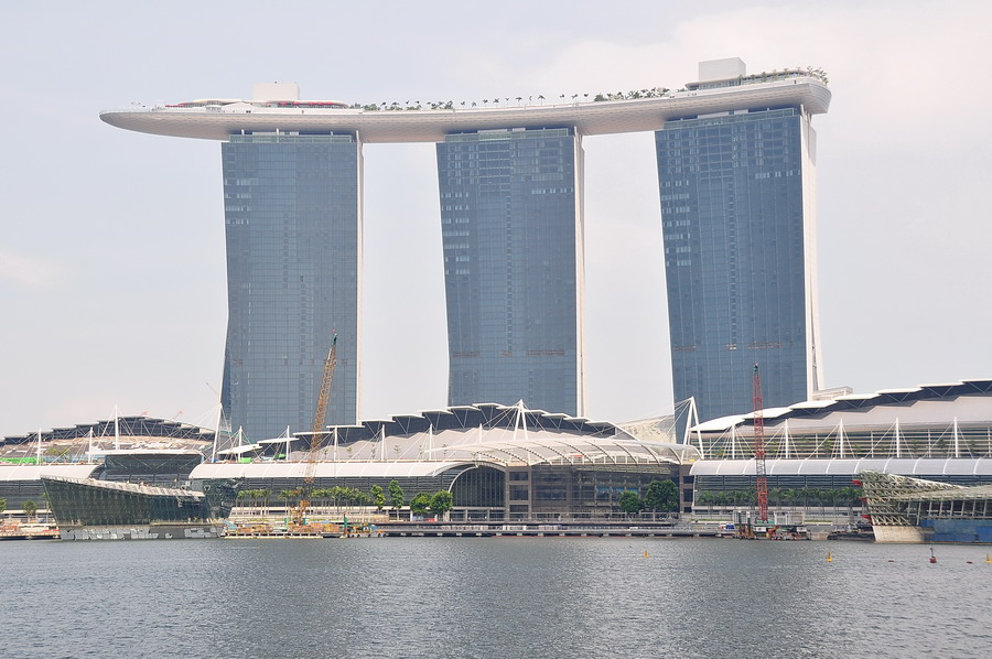 ตึก Marina Bay Sands   :smile: :smile: :smile: