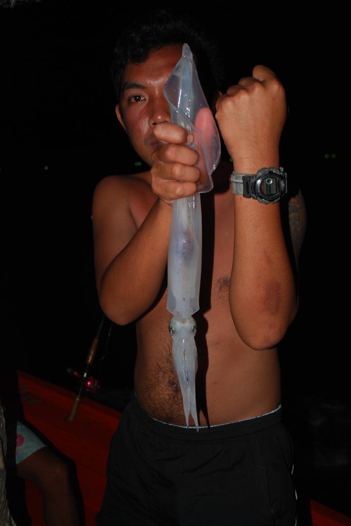 

หมึกศอกครับ :laughing: :laughing: :laughing: