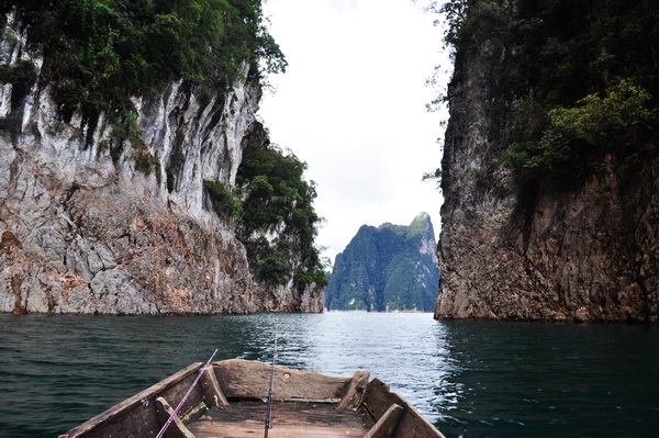 ท้องร้องแล้วครับเที่ยงแล้วกลับมากินข้าวที่แพดีกว่า :laughing: :laughing: