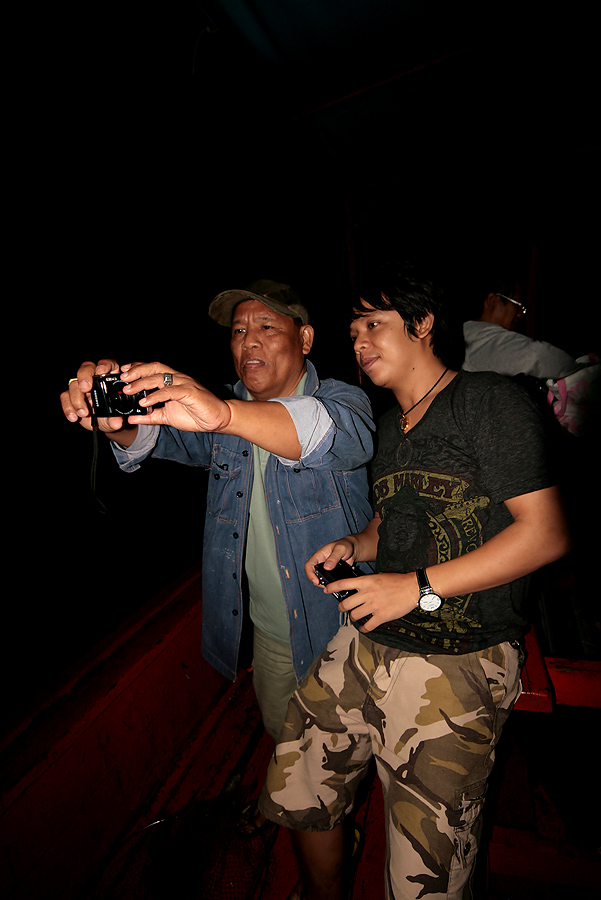  [b]  เงียบนัก  ก็ถ่ายรูปเล่น  กันซะหน่อ
