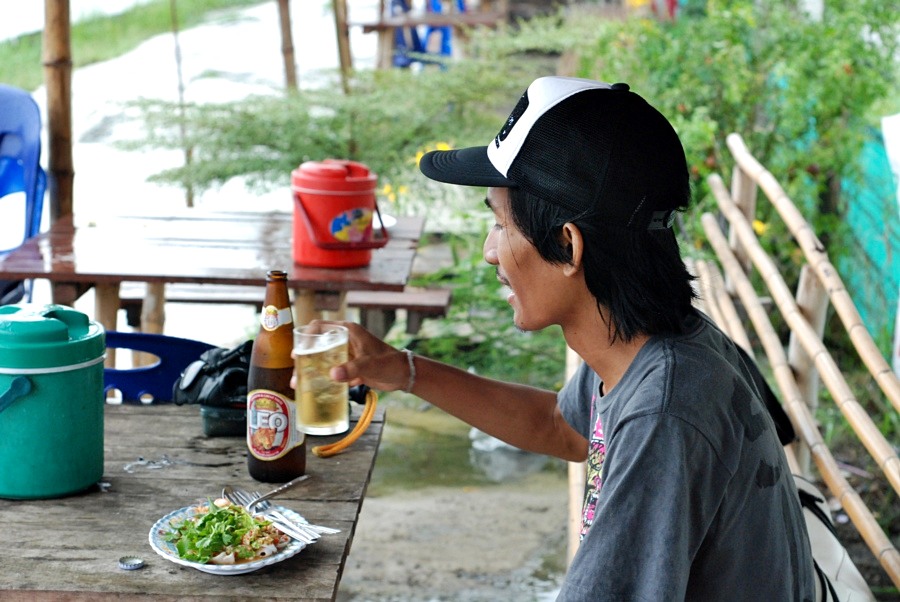 ฝนตกนัก...สั่งมาเลยดีกว่า...ไชโย