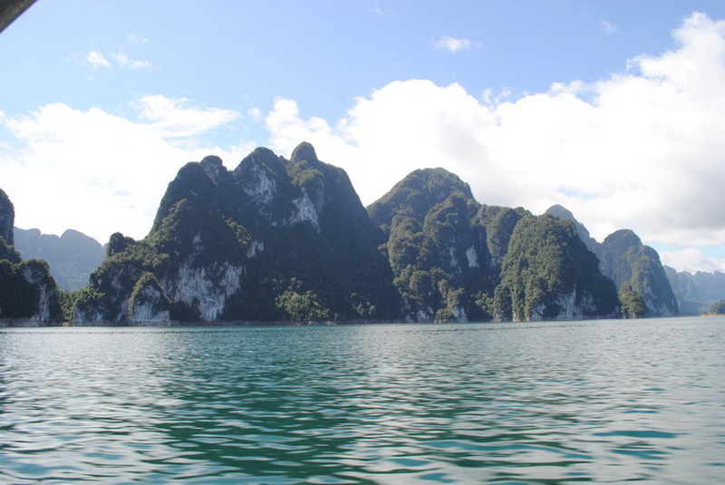 เขาว่า กุ้ยหลิน เมืองไทย นะครับ