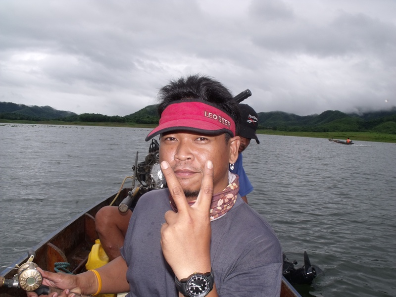 มะเดี่ยวศรีรายงานตัวครับ  บอกทริปนี้ขอ 2 ตัว  .....  ลขเด็ดนะไม่ใช่ปลา :cool: :cool: :cool: