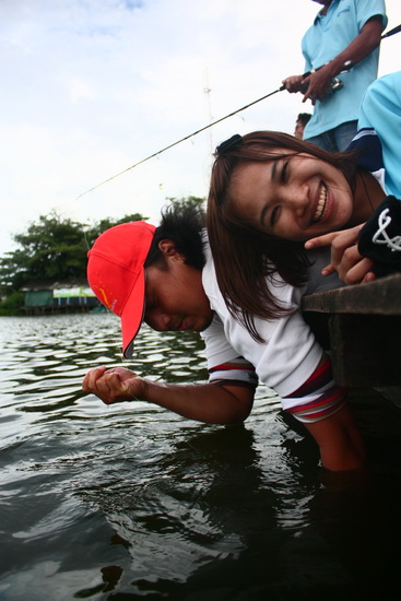 เป็นกรรมการก็งี๊แหละ

 :grin: :grin: :sick: