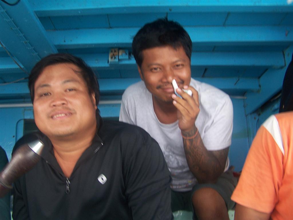 ตื่นมาก็ย้ายหมายแล้วน้องเอ้ยยยย 
สงสัยจะไม่สบายนังดมยาดมเลยอ่ะเจ้าX  :laughing: :laughing: :laughin