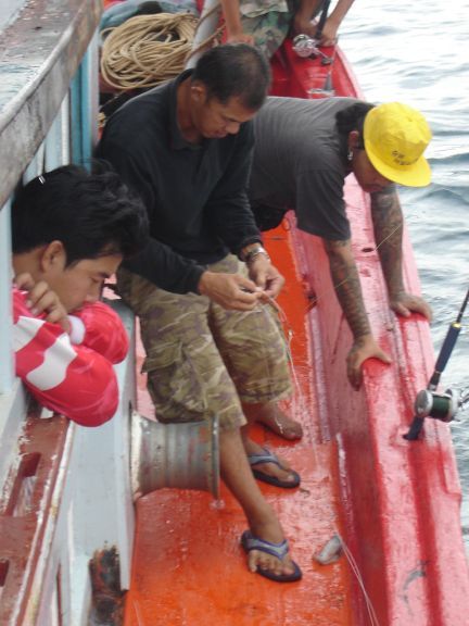 น้าออฟก้อสางเพลินไป 555
 ผมนึกดีใจเด๋วปลาต้องกินท้ายเรือแน่
 :laughing: :laughing: :laughing: :lau