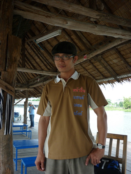 พี่ มนัท ตามมาสมทบติดๆ  :smile:
