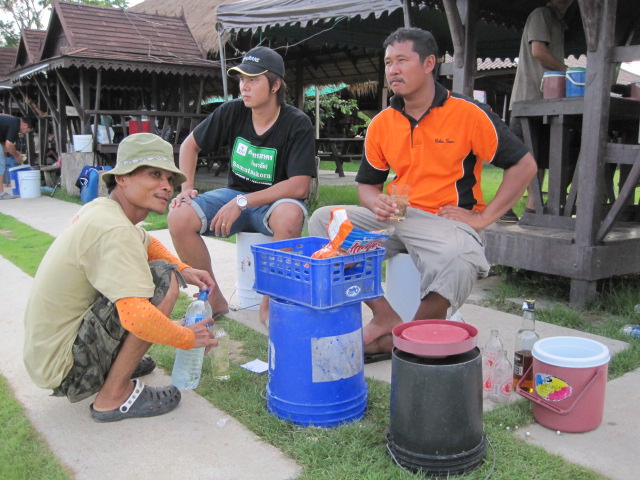 ช่วง relax ครับ  :cheer: :cheer: :cheer: