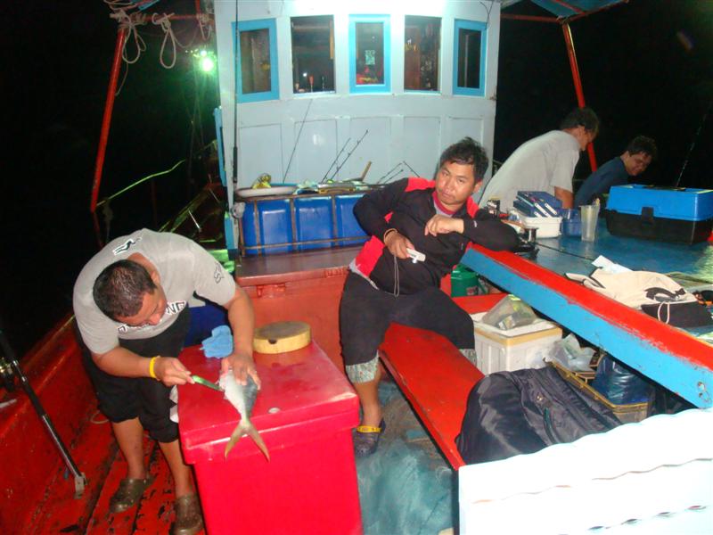 เร่งมือหน่อยยยยยยยย   คนรอกินทั้งลำเรือ   :grin: :grin: :umh: