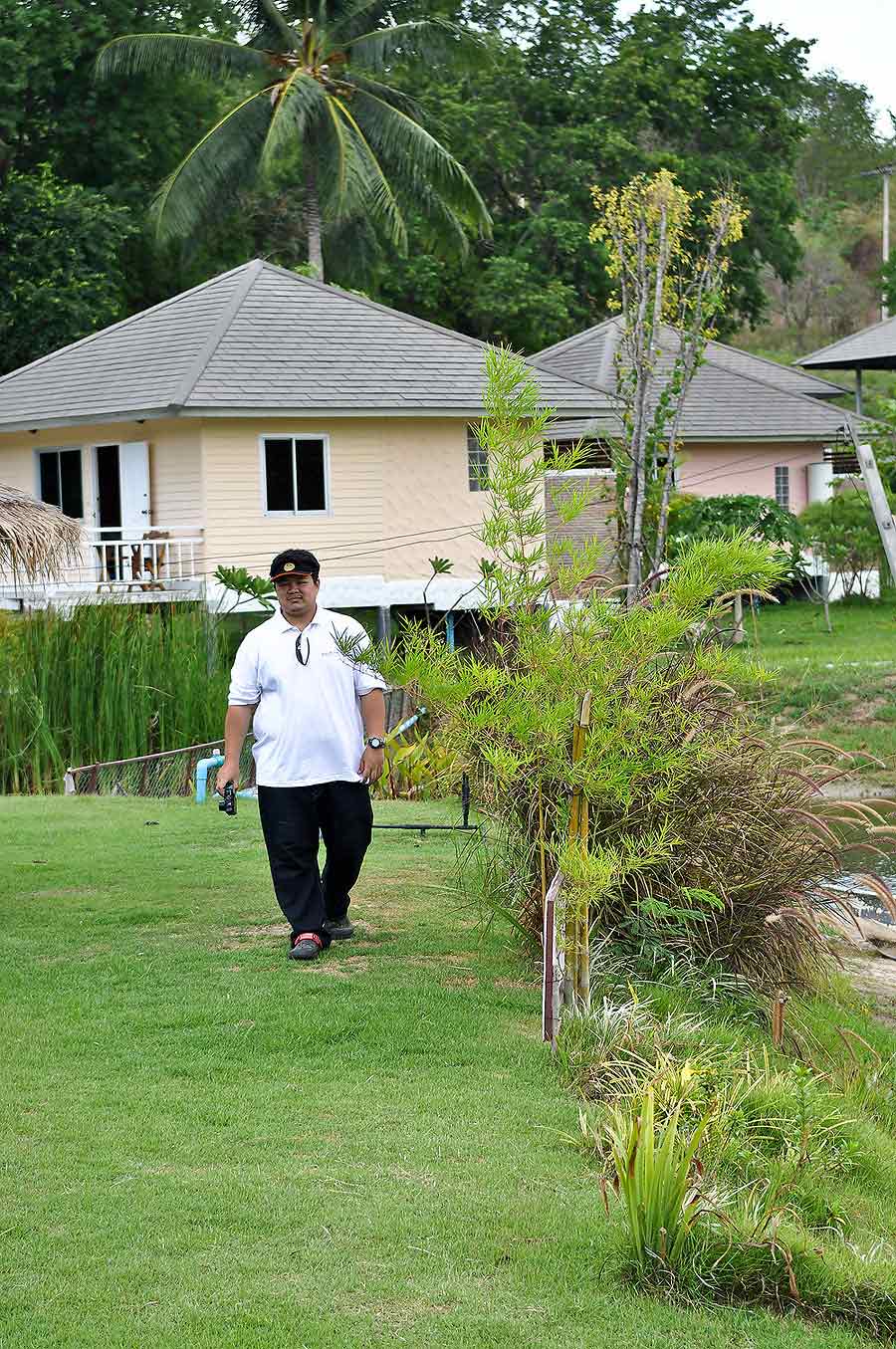 น้อง เปิดร้านอุปกรณ์ตกปลาที่เขาตะเกียบ LAKE AND SEA

หรืออีกชื่อหนึ่ง BOYD พ่อค้าเสื้อมือ 2 ที่เวป