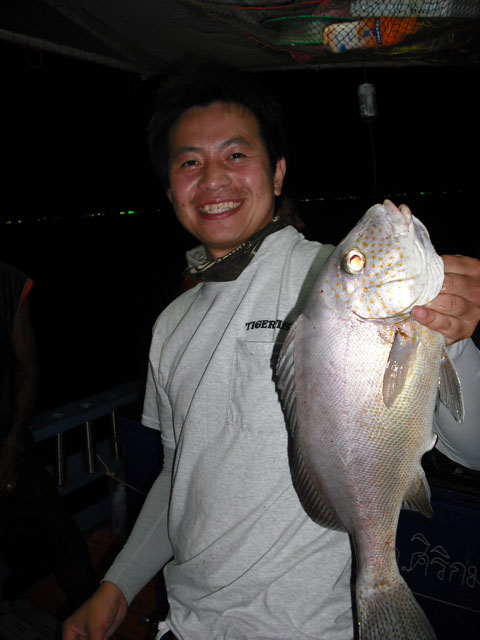 น้ากบ กับ สร้อยนกเขา

 :grin: :grin: :grin: :grin: