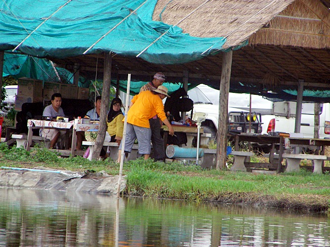 เริ่มนำปลามาชั่งกันครับ