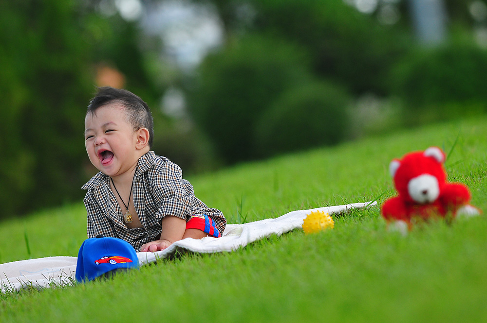 [b]เห็นป่ะ  ฟันหนู ยังไม่มีเล้ยยยยยย[/b] :laughing: :laughing: :laughing: :laughing: