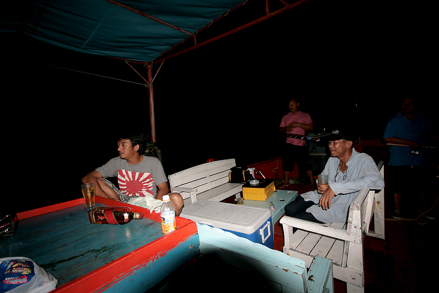 
 [b]  น้าโก้  กับ  น้าไร่

  ขอเป็นกองเชี