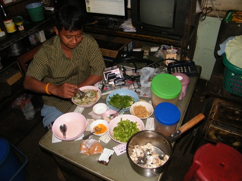 มื้อเช้า ข้าวต้มปลาสาก :umh: :umh: :umh: :umh: :umh: :umh: