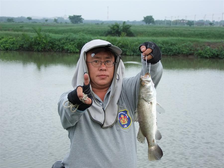 รูปเมื่อกี๊ยังไม่หล่อ เอาใหม่ครับ  :cool: :cool: :cool: :cool: :cool: :cool: :cool: :cool:

......