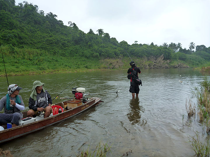 จะขึ้นเรืออยู่แล้ว ตัวใต้น้ำตัวสุดท้ายมาให้เย่อสั่งลาน้ำไหล