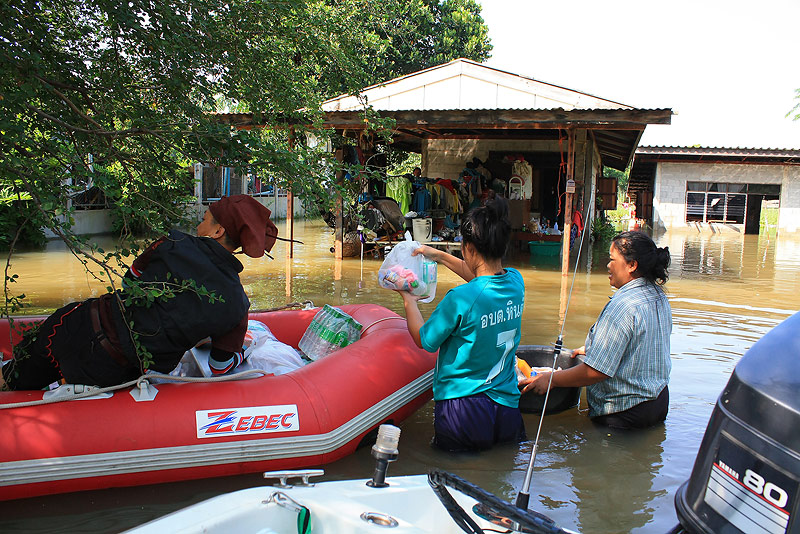 เส้นทางการเดินเรือแบบว่าทุลักทุเลมากระดับน้ำประมาณ1.1เมตรจากซาวน์เดอร์

แต่ที่ลำบากคือยกหางวิ่งให้