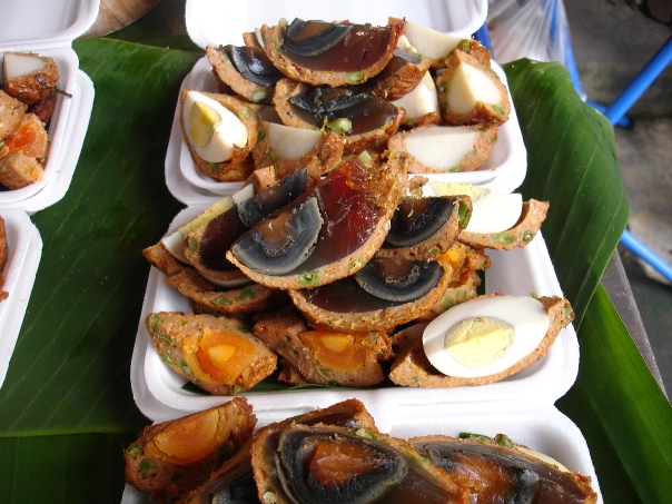 ระเบิดไข่!! ชื่ออาหารที่แม่ค้า เรียกเชิญชวนเรา