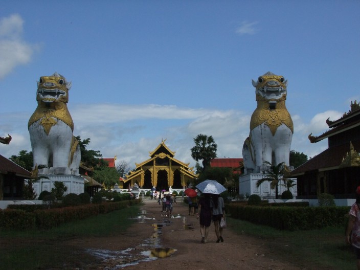 ลุยเข้าตีพม่ากันต่อ :mad: :mad: