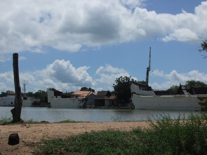 กองเรือรบ ไม่รู้ใช้ถ่ายไปยัง น่าจะอยู่ในภาค3