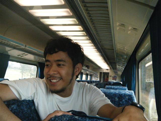 มาดูกันในรถไฟกันครับ ครึกครัก กันดี