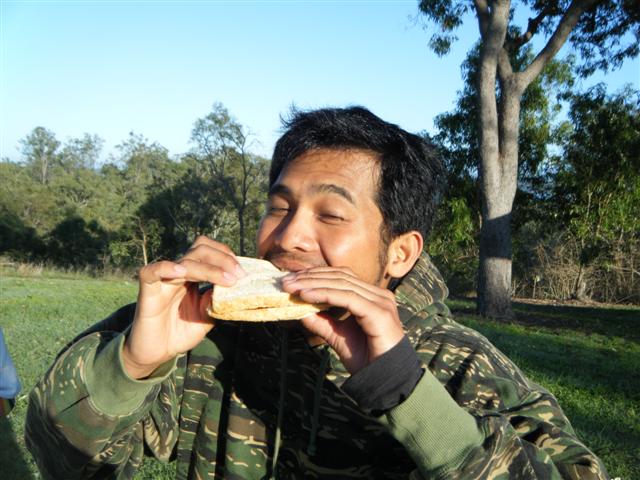 หม่ำละครับ :laughing: :laughing: :laughing: :laughing: