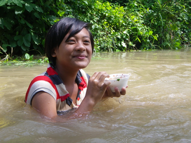 แต่ต้องกินแบบน้องคนนี้นะครับบบบบ   :