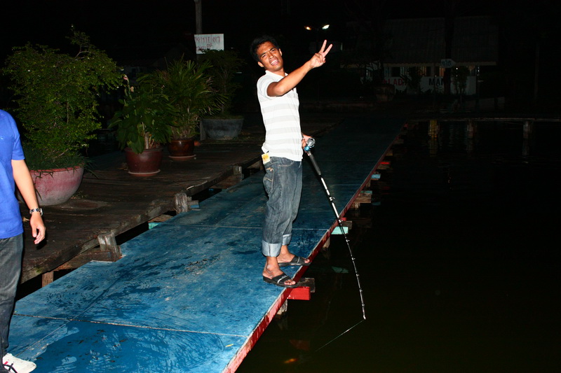  :ohh: :ohh: :ohh:

ตัวนี้เจออุปสรรคซะแล้ว...