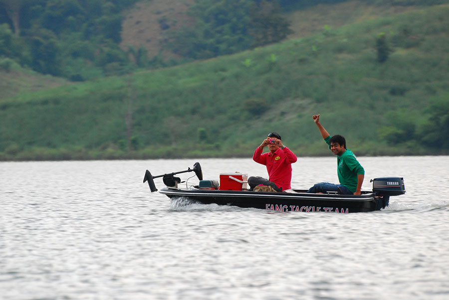 เรือแรงครับ