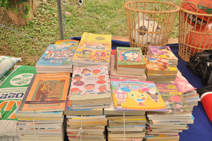 หนังสือมือ2  เพื่อเด็กๆจะได้ฝึกการอ่าน  :cheer: :cheer: