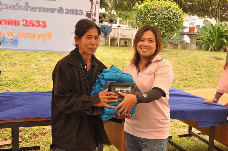 คุณเล็ก รับแทนเด็กนักเรียนบ้านพุเข็มครับ  