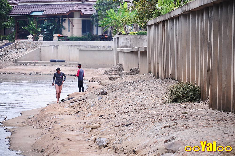  [q] เห็นมานนนว่าอะไรน๊า.....คุ้นๆ........น้าโม่ง.....น้าโม่ง อารายยยยยยเนี่ยหละ    [/q] :laughing: 