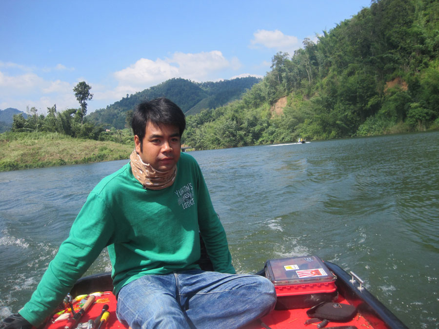 เรืออีกลำออกช้ากว่าครับ
มัวโอ้เอ้