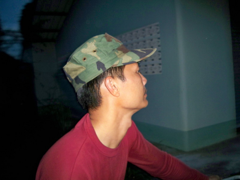 ถึงท่าเรือ เจอ ผู้นำฝ่ายเหนือครับ  น้าชะโดกบ ผู้กอง ที่อุทิศชีวิตนี่ เพื่อการตกปลา ทุกรูปแบบ ผู้เปน 