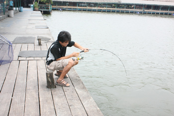 โดนปลาดึงซะจะต้องนั่งเลย
5555555555555555555555555