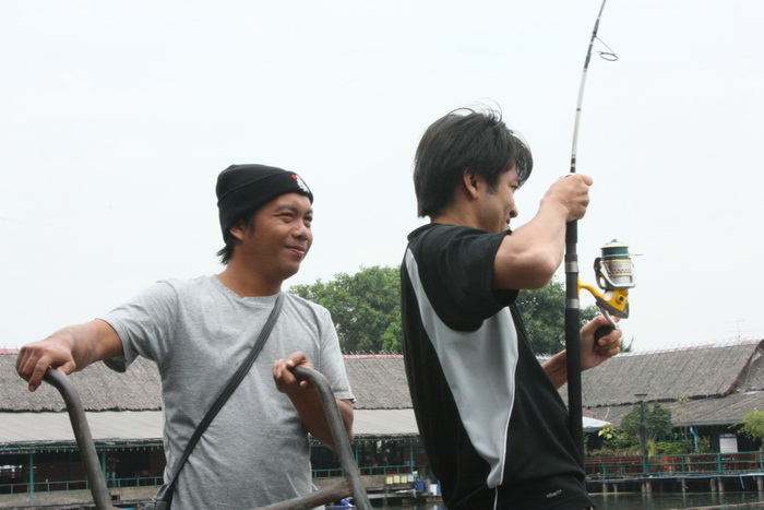 มาชวนเล่นสนุ๊กอีกล่ะนังเท็น