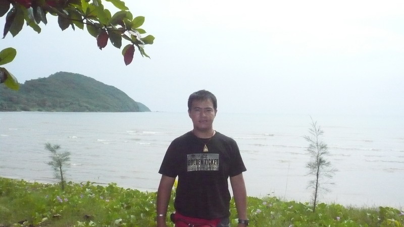 นี่ผมเองคร๊าบบบบ    .................   หล่ออออ นะ  ........ ว่า ป่าว  :laughing: :laughing: :laughi