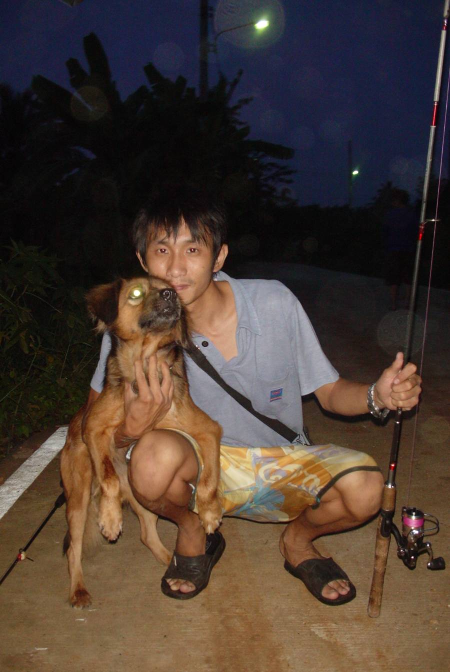 ตกปลาไม่ได้ ก็ถ่ายกับสมุนคู่ใจหน่อย... :love: