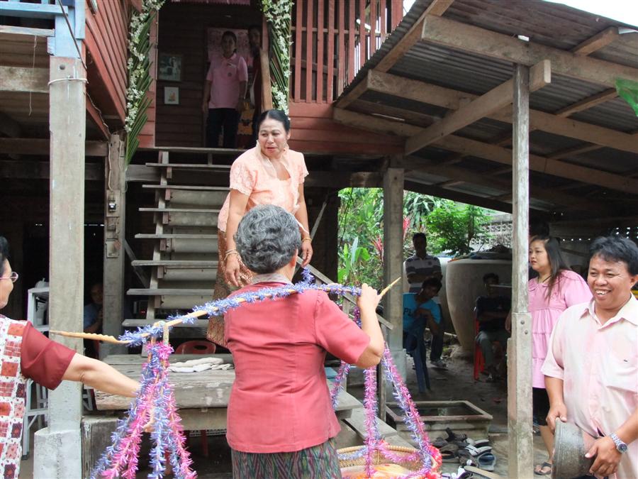 แม่เจ้าสาว มารับหาบแล้วครับ  :love: :love: :love: :love: :love: :love: :love: :love: :love:
