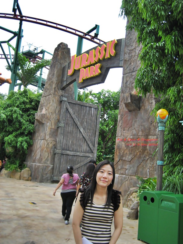 

 [b]หลังจากนั้นขาดไม่ได้เลย Jurassic Park[/b]
