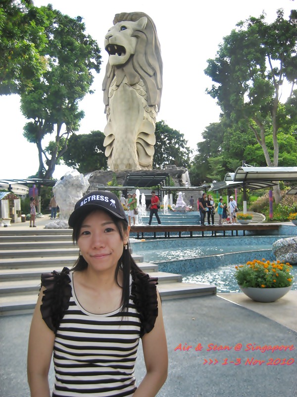 


 [b]หลังจากนั้นก็ออกมาจาก Universal เพราะเริ่มเหนื่อยแล้ว .... มาดู Merlion ใน เกาะ Sentosa [/