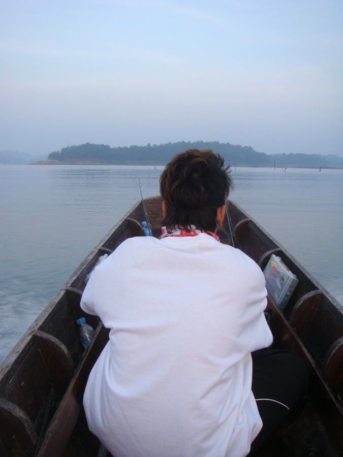 วันที่ 2 ให้นังปอลงหัวเรือ เป็น เนวิกกันนะครับ :laughing: