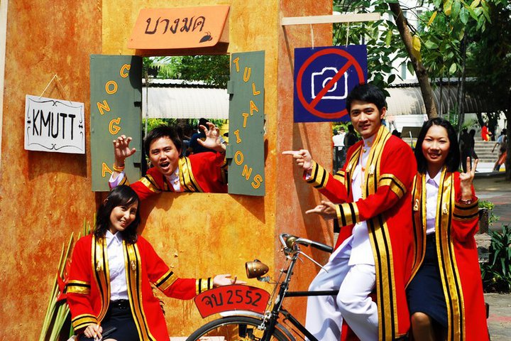 รับปริญญาเรียบร้อยแล้วครับพี่น้อง 

มีเวลาตกปลาแล้วครับ


 :grin: :grin: :grin: :cheer: :cheer: