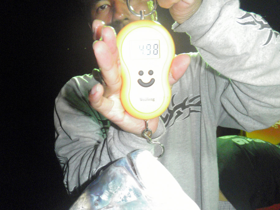 [q][i]อ้างถึง: maggi posted: 12-11-2553, 17:26:51[/i]

เหลือปลาไว้ให้ด้วยนะครับ...... :love: :love