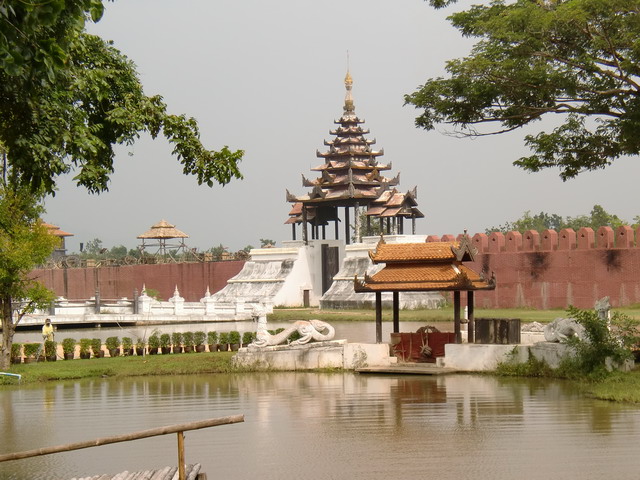 นี้ครับที่ถ่ายทำพระนเรศวร
โครงเป็