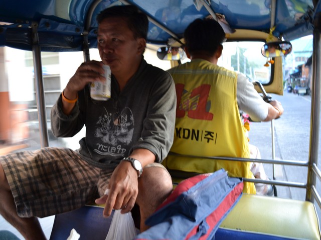 ดริ๊งๆๆๆๆ

ไปเที่ยวรอบเกาะค่าเวลากันดีกว่า

รอกลับเรือเที่ยว 6โมงเย็น

 :smile: :smile: :smile