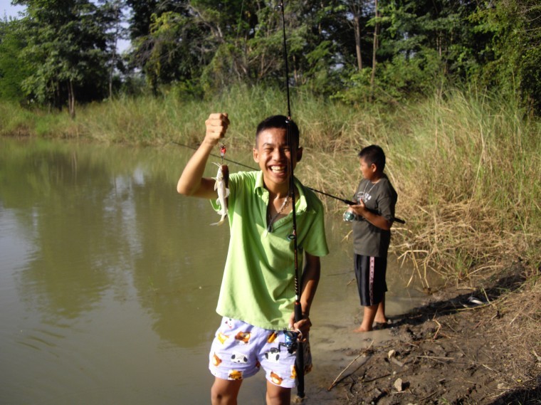 ได้ปลากดครับยิ้มหน้าบานเลยครับ