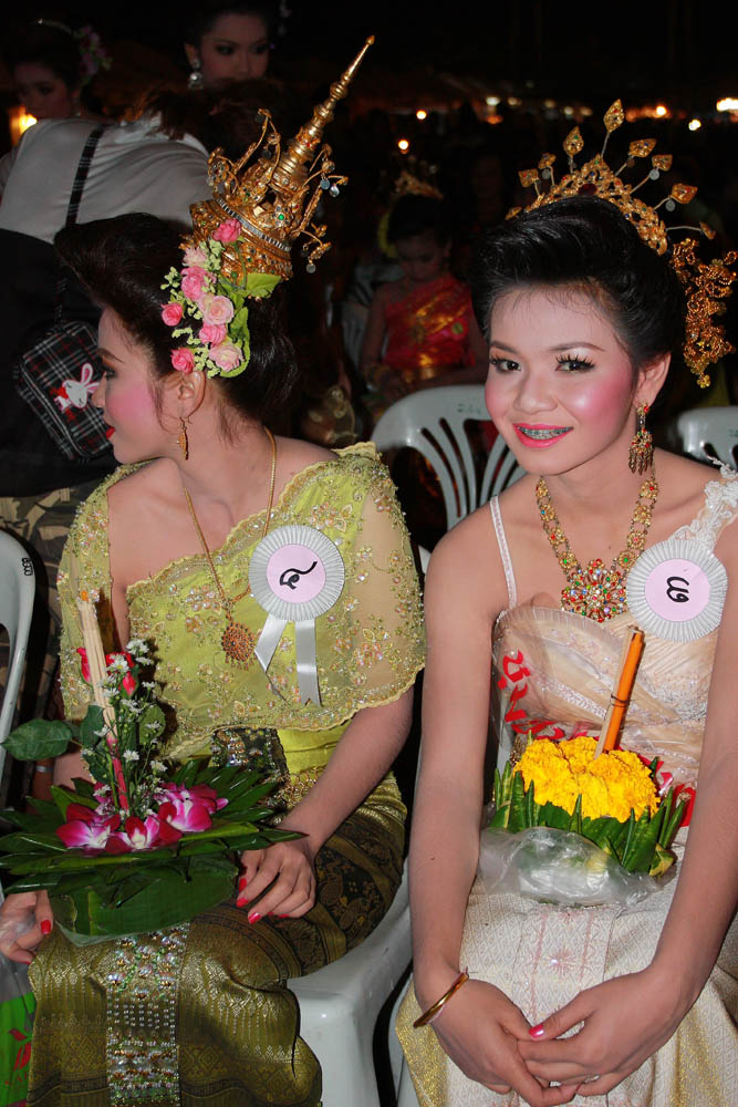 นี่ก็ใสหน่อย....แต่ไหงฟันเหล็กล่ะ... :laughing: :laughing: :laughing: :laughing: :laughing: