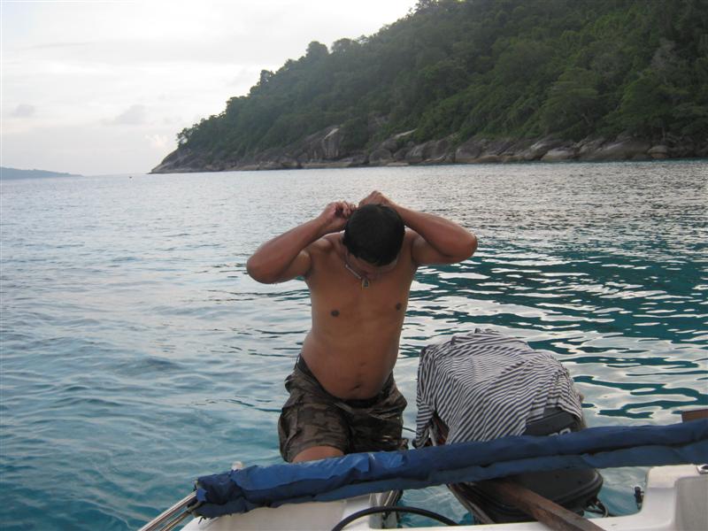 [q][i]อ้างถึง: Mong_Actionlure posted: 22-11-2553, 03:23:16[/i]

ตามมาดูอีกทีเห็นหน้าพี่ตุ๋ยแล้ว อ